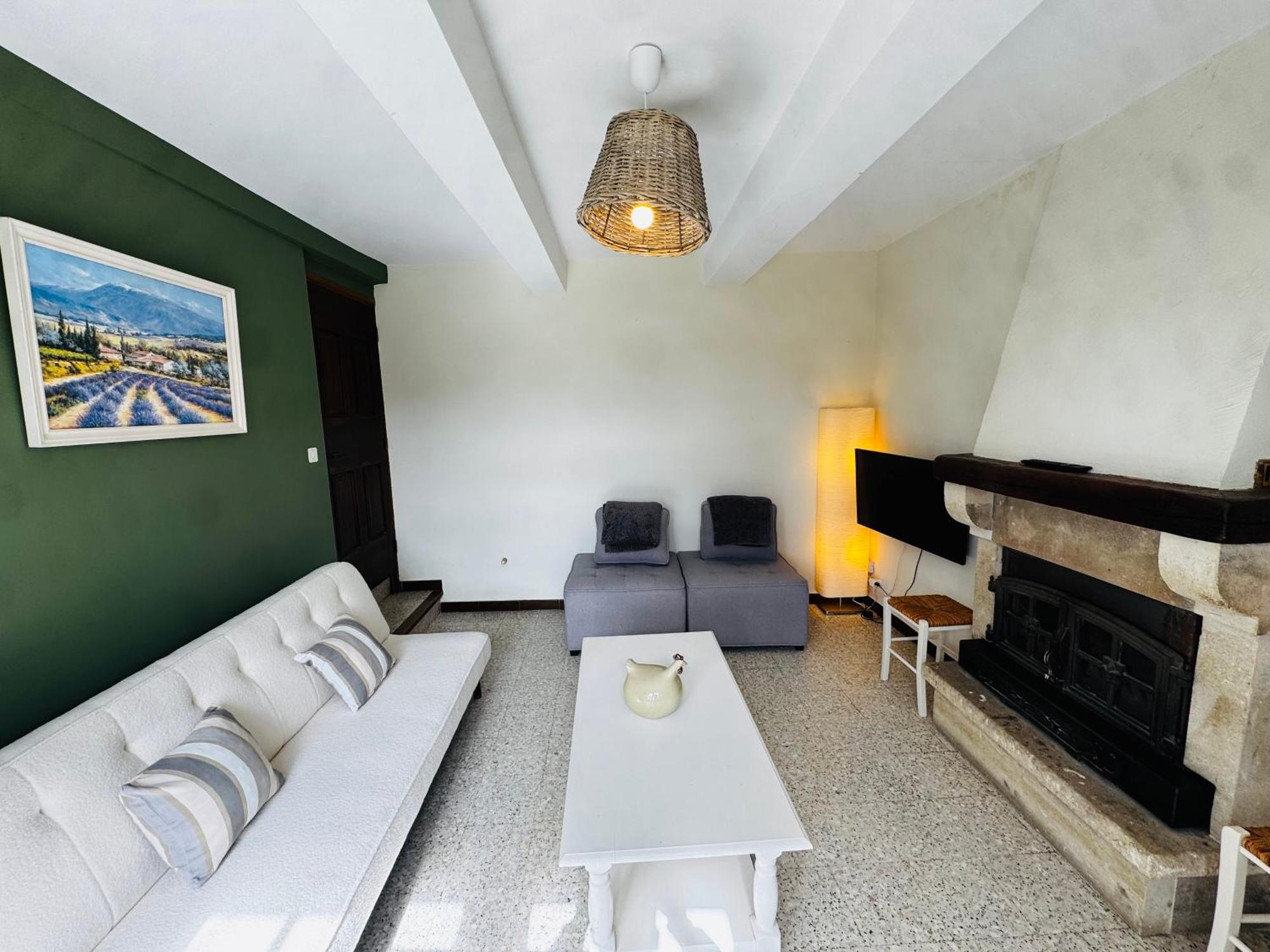 Gite La Bastide De La Loge Au Pied Du Mont Ventoux Sault-de-Vaucluse Rom bilde